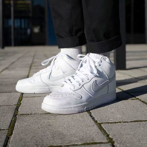 Nike男高帮休闲运动滑板鞋