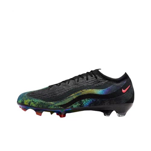 Nike黑色男款运动休闲足球鞋