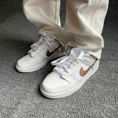 Nike樱花低帮运动休闲