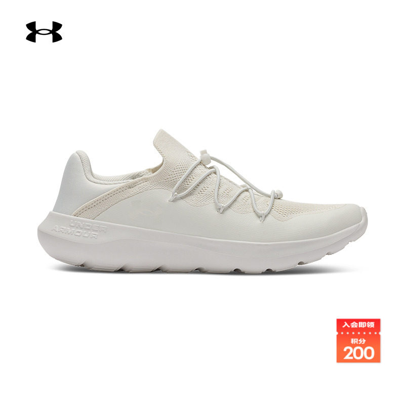 网眼鞋面,轻质透气,稳固贴合,穿脱方便