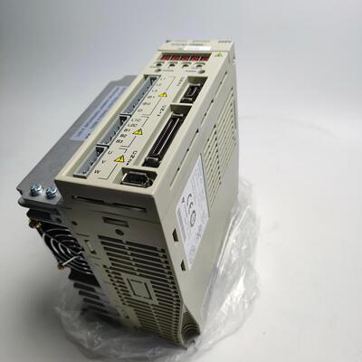 全新原装安川SGDM-20/01/02/04/08/10/15/20/30/50ADA/-V/-R/-S议