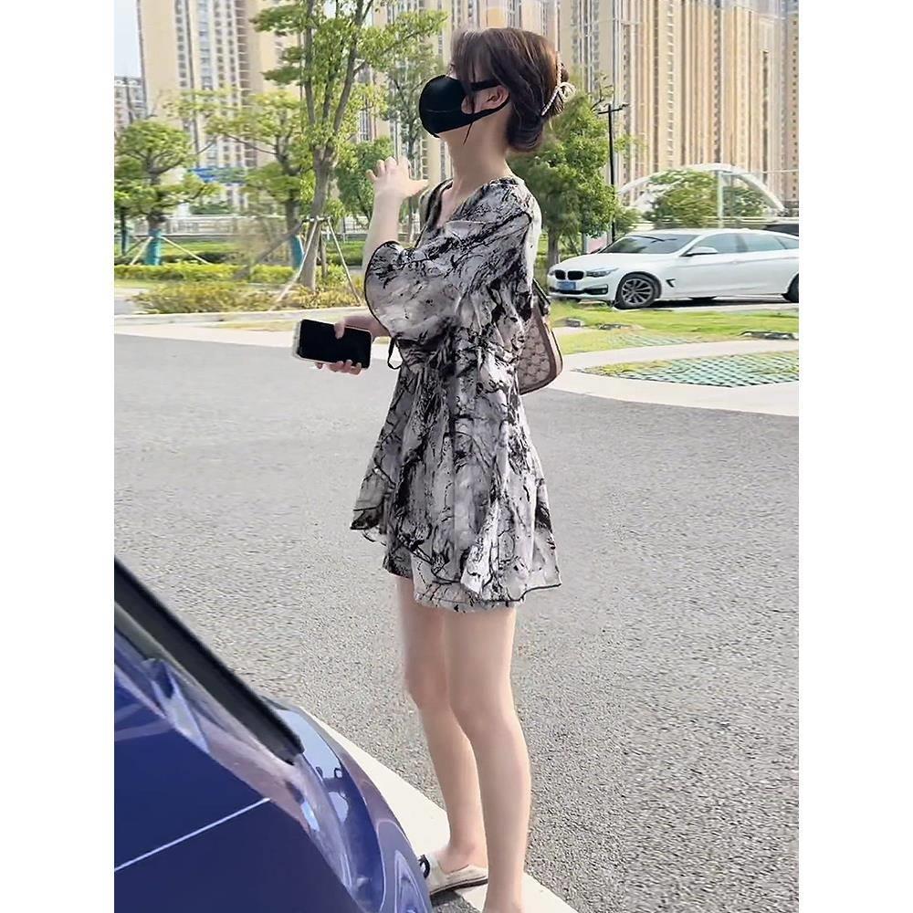 夏季碎花连衣裙套装漂亮时尚小个子显高雪纺水墨画国风短裤两件套