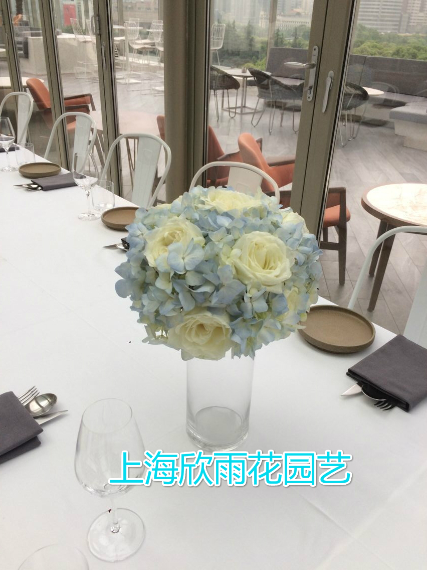 讲台花 签到台花 会议桌花  鲜花台花 绣球鲜花台花 上海鲜花速递