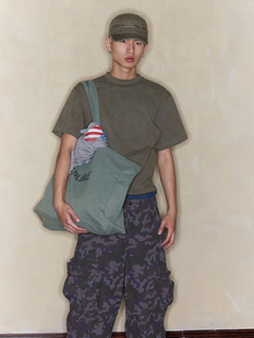 FSG 破洞做旧皮标橄榄绿净版Tee