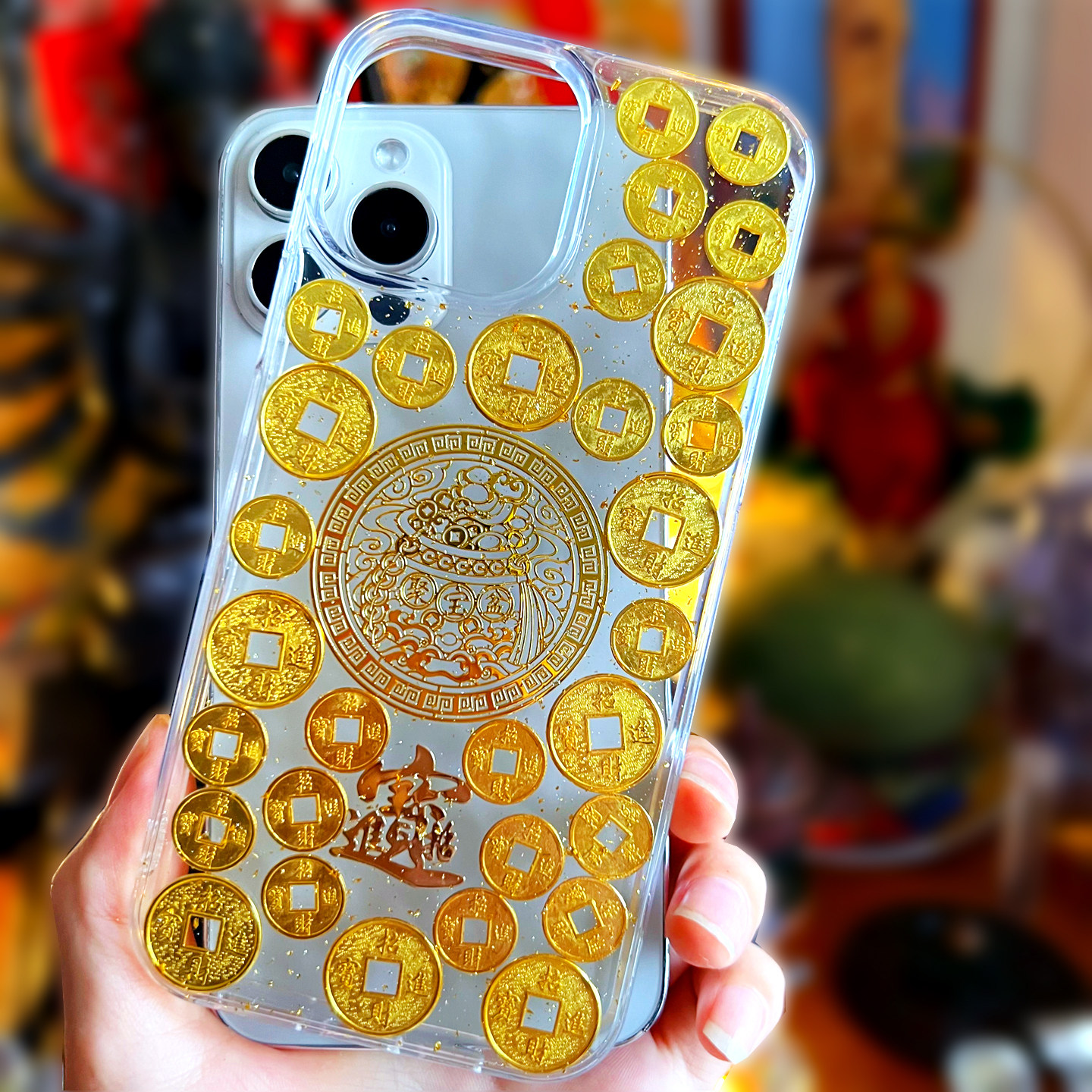 招财进宝适用苹果15/14/13/12pro平安手机壳iPhone11健康醒狮鸿运当头8plus新款透明防摔13promax金箔铜钱币7