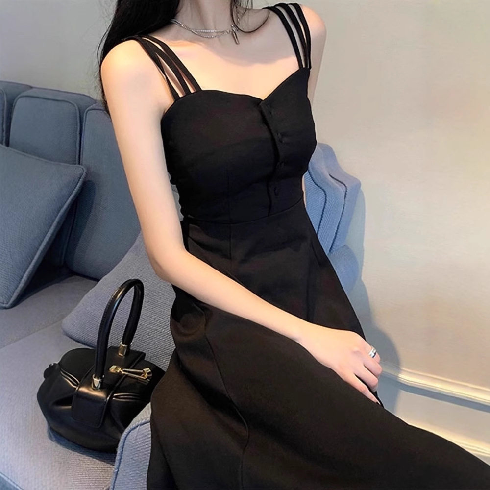 新款胖mm吊带连衣裙女2026春夏季小黑裙高腰遮肉显瘦减龄气质长裙