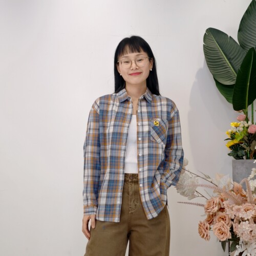 慢一点29016春秋复古文艺格子长袖衬衫女