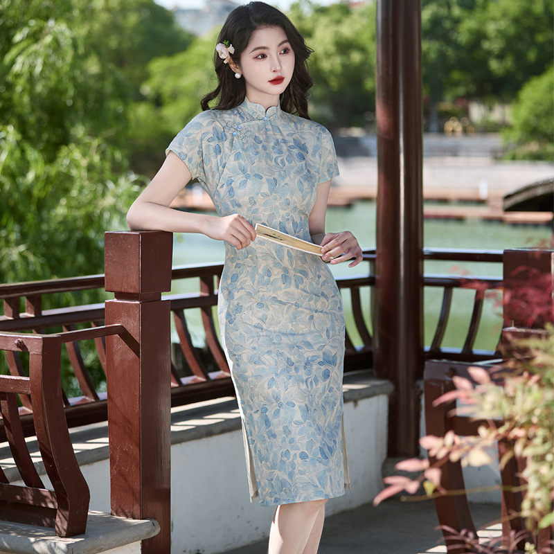 蔓楼兰官方逸红颜独特漂亮花样年华国际大牌旗袍先生崔万志旗舰店