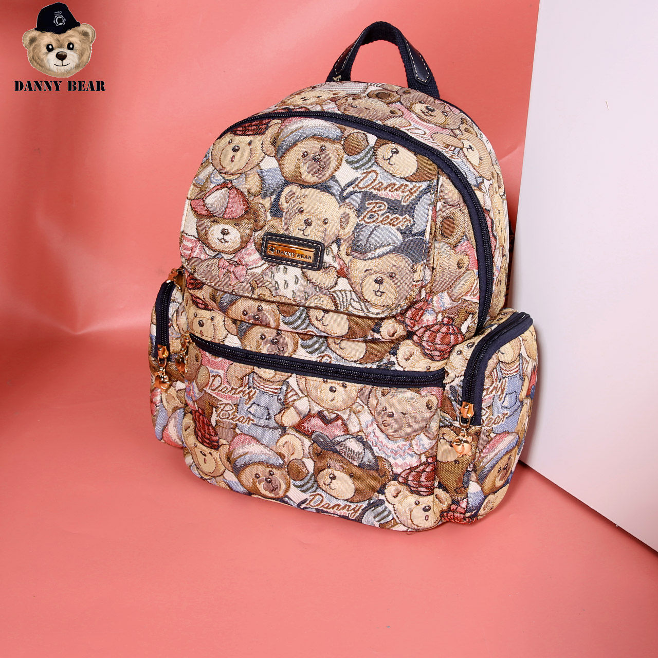 丹尼熊新品背包双肩包学生书包女包学院风米兰小熊布包DMB9115086