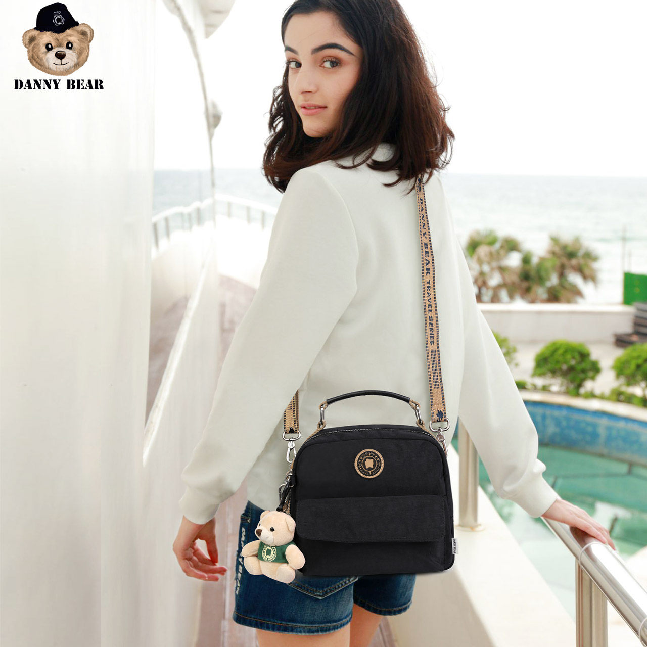 丹尼熊斜挎小包多功能小背包女 2020休闲轻便洗水布包DBWB7118026