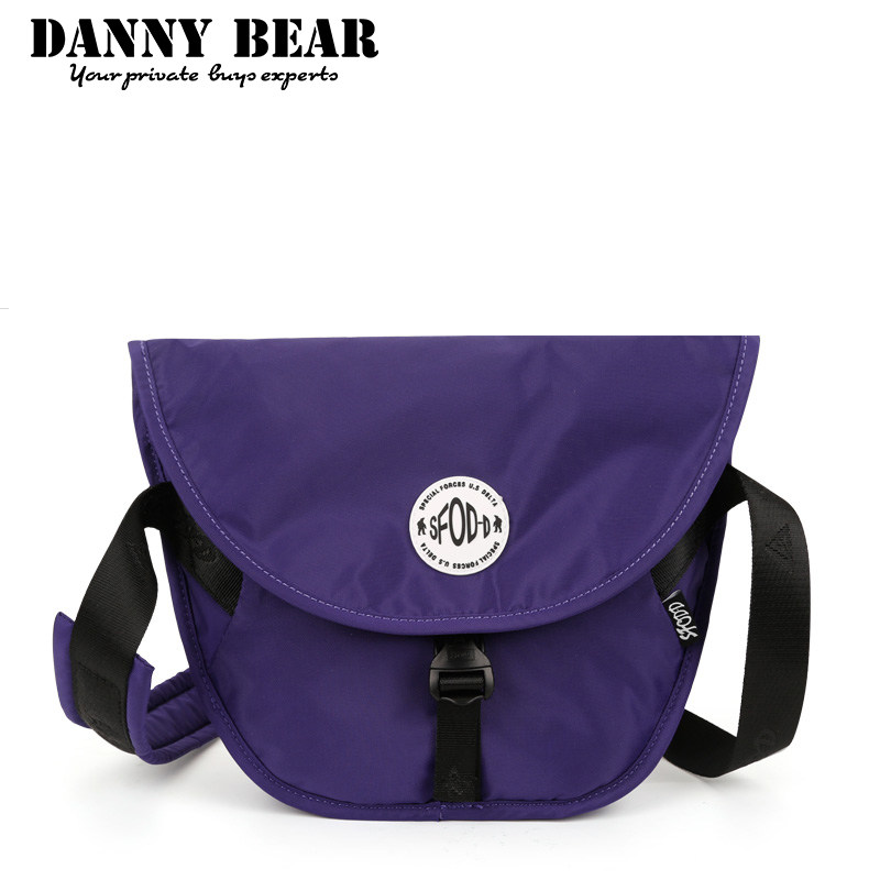 丹尼熊旅行户外休闲斜挎包男女运动风轻便布包单肩挎包DT8718005