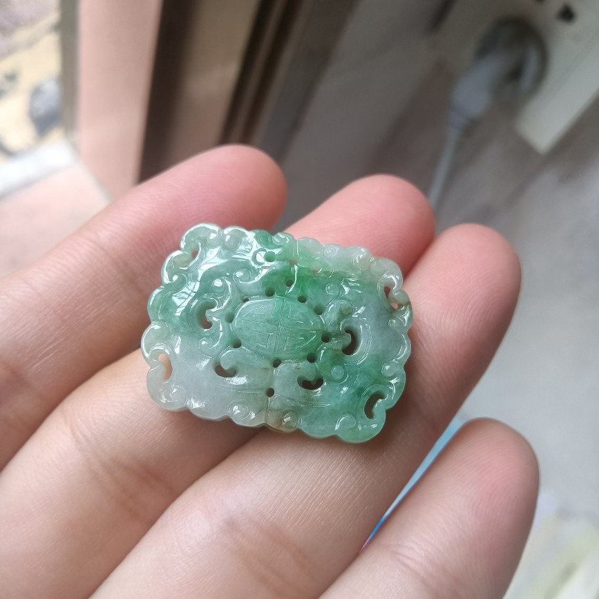 天然缅甸a货翡翠芙蓉种辣色满绿飘绿仿古佛珠配件天地孔背云