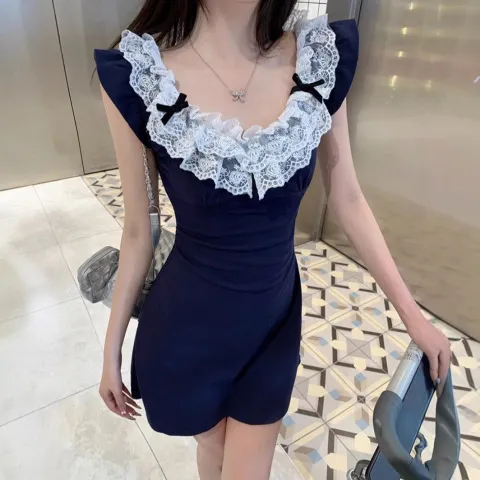 连衣裙女新款夏2024辣妹包臀小飞袖蕾丝气质裙子短裙法式收腰