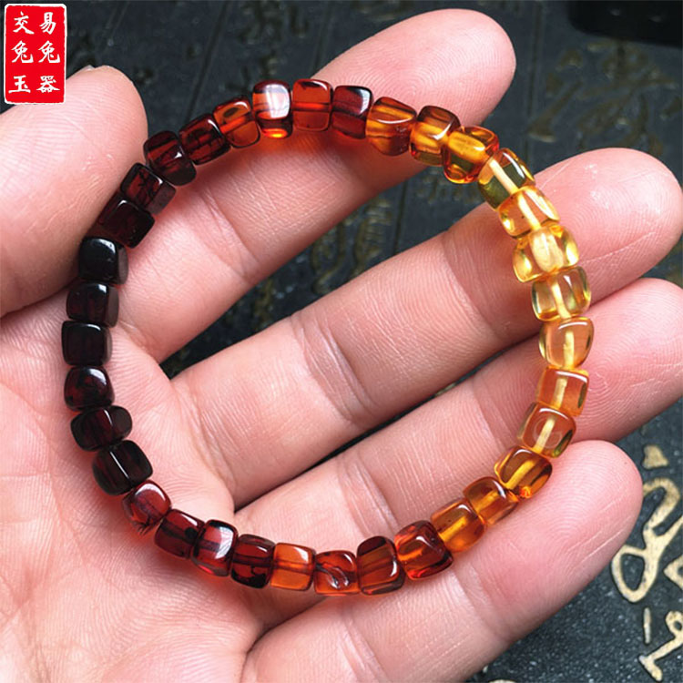 原矿琥珀蜜蜡渐变色方形手链 彩虹渐变方糖手链 阴雕手链