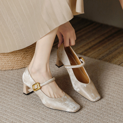 粗跟方头一字带中跟5cm高跟鞋女