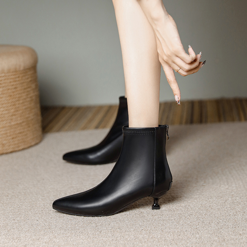 黑色小跟短靴女3cm秋冬工作鞋