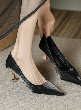 黑色尖头细跟高跟鞋女5公分3cm软皮不累脚气质百搭2025款工作单鞋