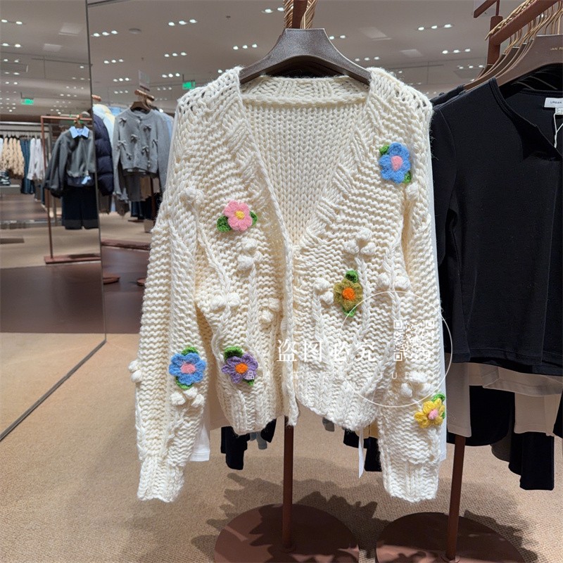 UR UX女装2025秋季新款时尚减龄立体花朵装饰V领宽松针织开衫