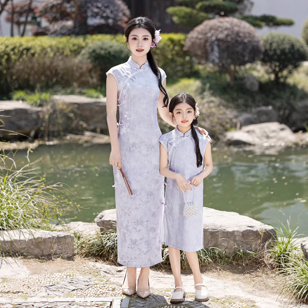 女童旗袍2026新款儿童新中式唐装连衣裙显瘦母女亲子装紫色高级感图片