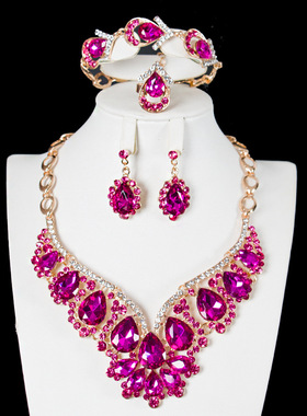 欧美夸张宝石项链戒指晚礼服摄影