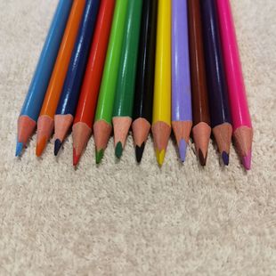 订单尾货12色三角杆彩色铅笔盒装 涂鸦填色绘画彩绘彩铅笔画画专用