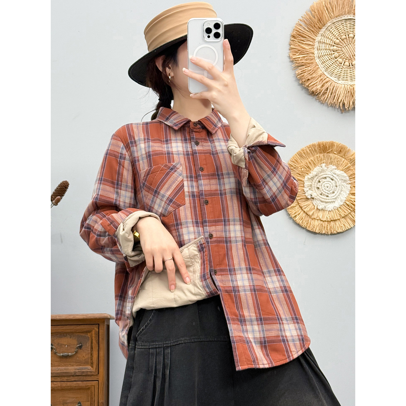 秋冬新款复古格子加厚夹棉长袖衬衫女休闲方领棉衣百搭保暖外套女