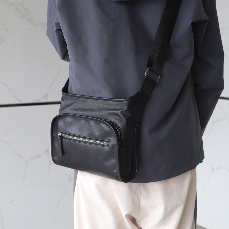 2025秋冬男士斜挎包真皮男包五背包头层牛皮时尚休闲挎包工厂现货