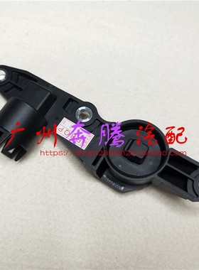 适用于宝马N46偏心轴传感器318 320 E46N52 n55 E90 e60 F18 E90