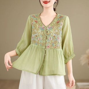 复古苎麻重工刺绣衬衫大码女装夏季宽松薄款V领七分袖小衫上衣潮