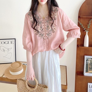 V领绣花新款 中袖 套头女上衣棉麻 夏2025年文艺通勤娃娃衫 宽松衬衫