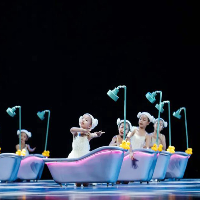 童洗澡澡吹泡泡舞蹈服