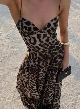 Stylish and sexy leopard print sundress  性感豹纹印花吊带裙
