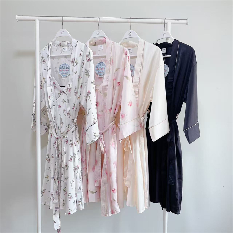 都市丽人缎面冰丝睡袍吊带两件套