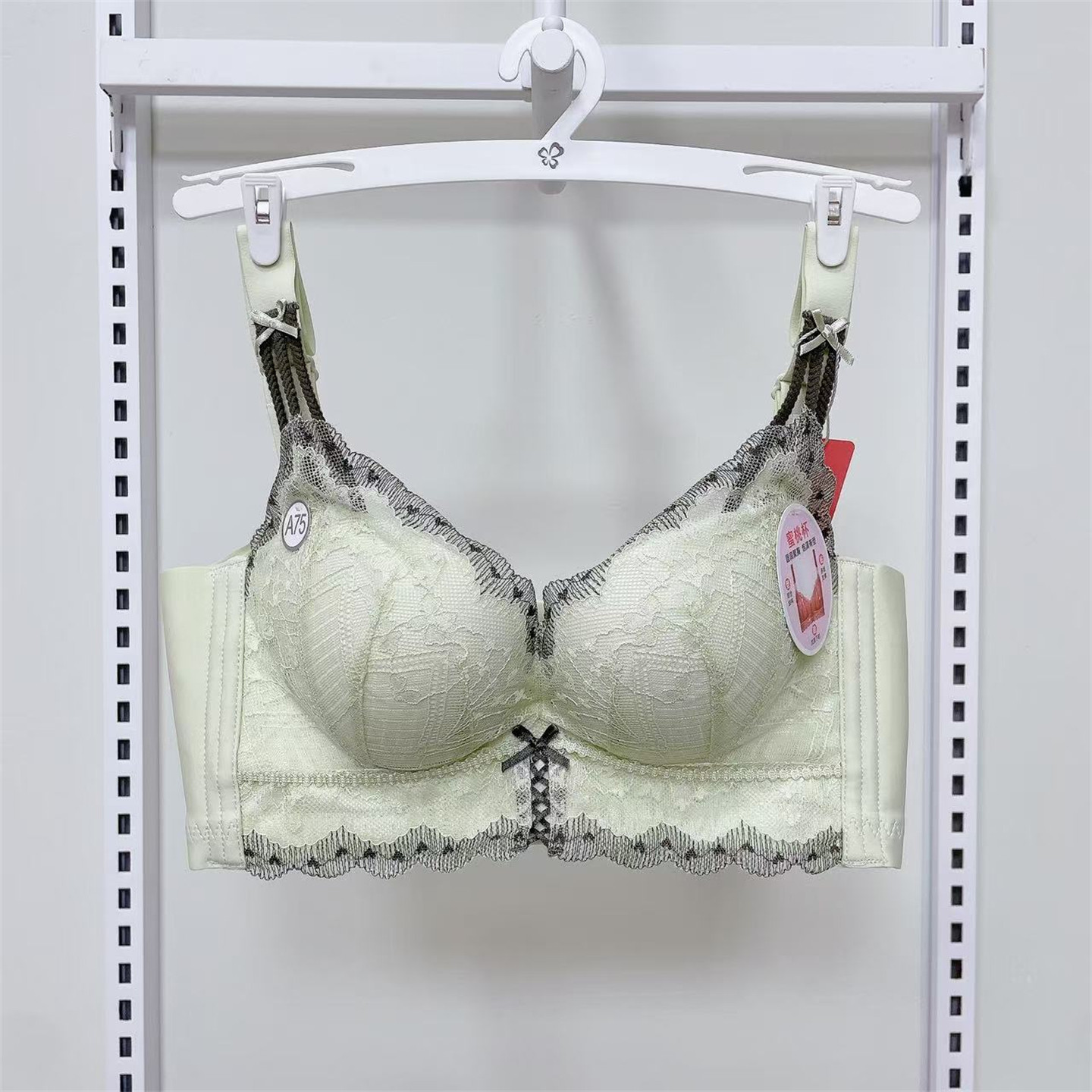 都市丽人女士内衣小胸聚拢蜜桃杯聚拢收副乳五排扣AB杯文胸LJH1H1