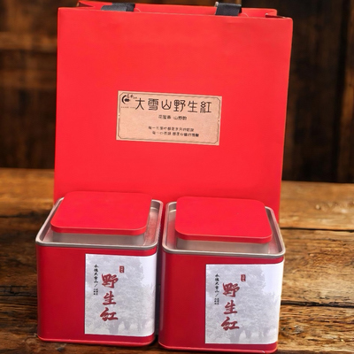 云南大雪山野生古树晒红普洱茶