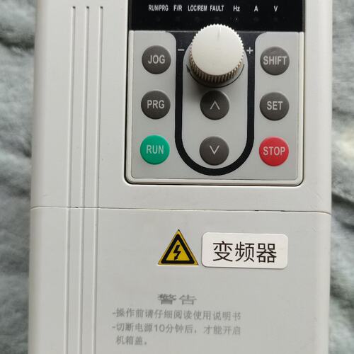议价变频器NVF2G-2.2/TS4美丽 ，恒转资询