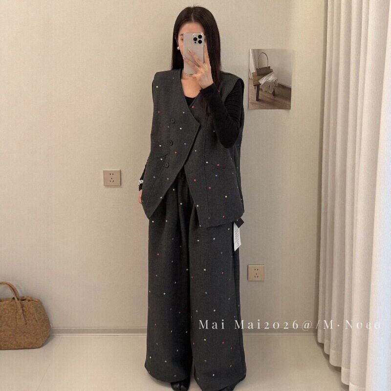 大码女装秋冬新款毛呢彩色波点V领斜扣马甲+垂感阔腿裤套装女