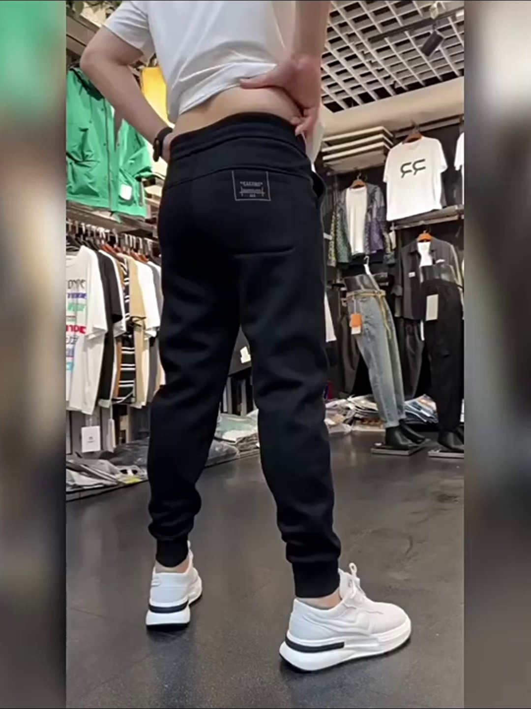 潮牌休闲裤秋冬季男士新款加绒加厚刺绣卫裤潮流束脚运动哈伦长裤