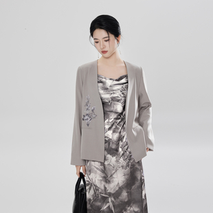 织造司[剑兰束]新中式上衣设计感小众女西装外套吊带荡领连衣裙子