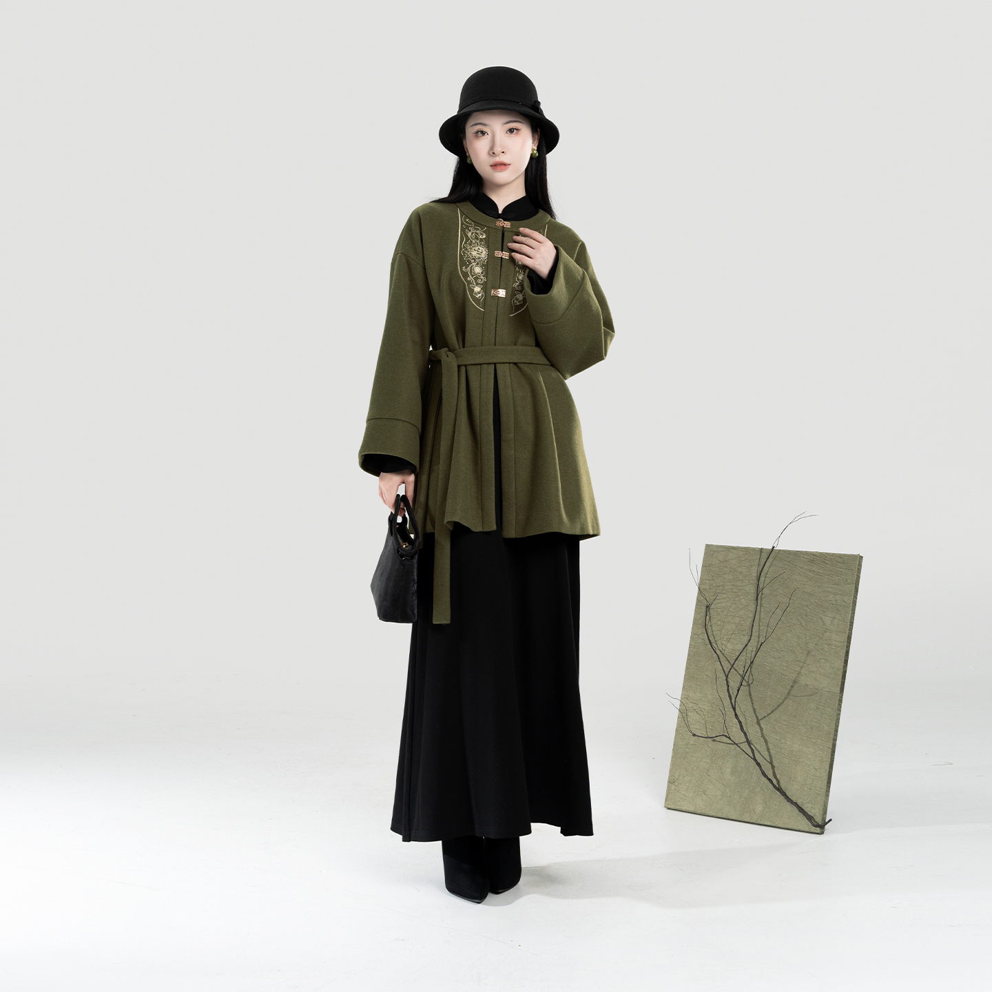 织造司[苔石]新中式圆领对襟大衣立领喇叭长袖连衣裙A字修身长裙