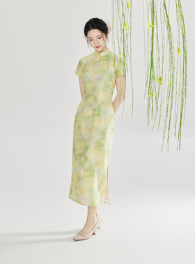 织造司[拂春风]新中式绿色旗袍女夏2026新款油画连衣裙子日常可穿