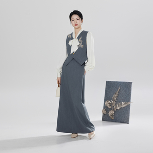 织造司[赴春朝]新中式国风刺绣马甲缎面衬衫上衣仿牛仔半身裙套装