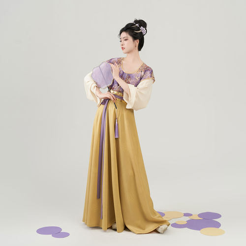 芋泥蛋黄织造司原创唐制复原款汉服敦煌团花唐褙子圆领直袖八破裙