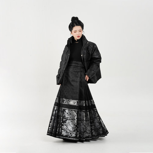 织造司[镜花明]新中式国风妆花羽绒服女2025新款宽松绣花阔腿长裤