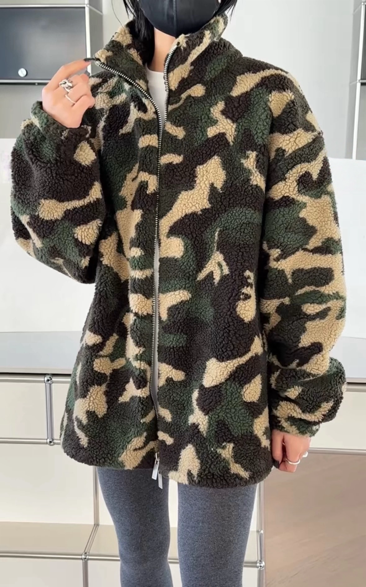 诗歌兰女装2025冬款 15761小众个性休闲中长款立领摇粒绒外套女