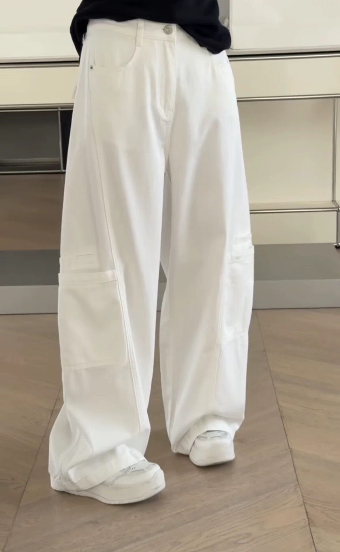 诗歌兰女装2026春款 2058慵懒舒适简约工装牛仔裤口袋直筒休闲裤