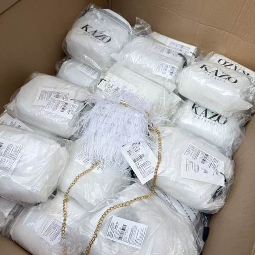 限量几十个！吊牌价折合RMB380+！出口外单~真羽毛鸵鸟毛链条包
