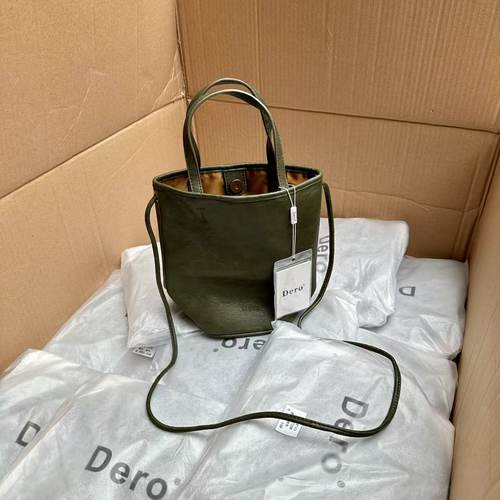 复古感超绝！！正价300+！国内公司单~手抓纹理油蜡皮面水桶挎包