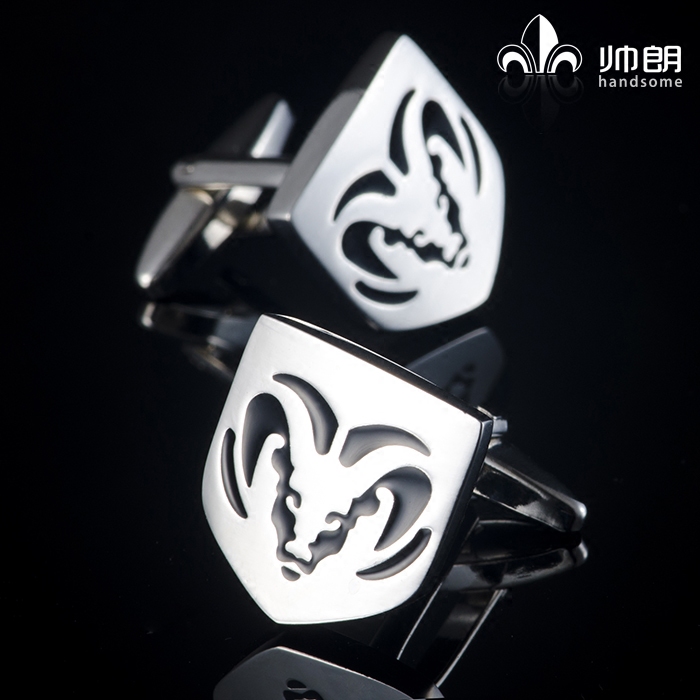 银色羊头造型男士CUFF镜面