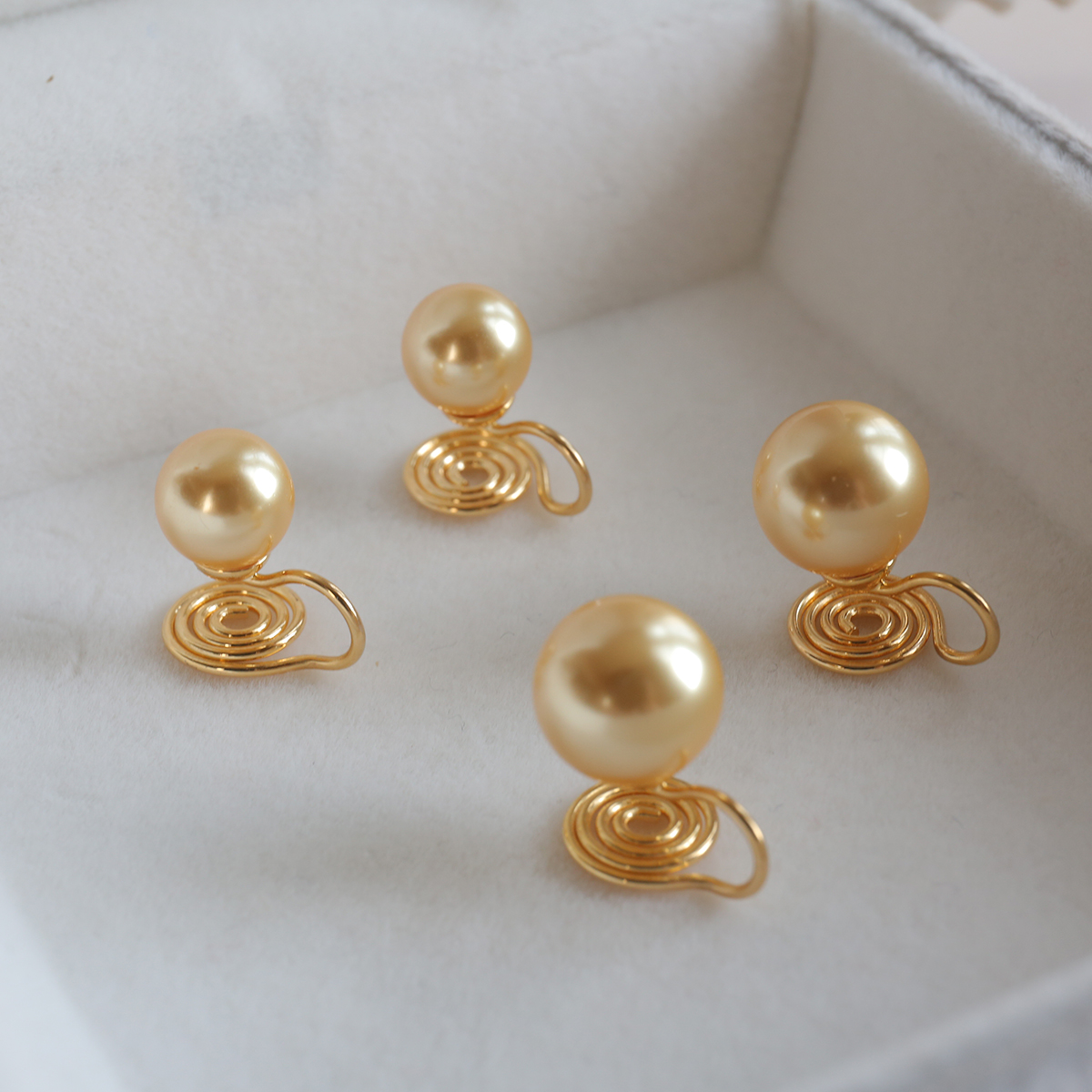 施家羽黄金珠蚊香盘耳夹通勤耳钉